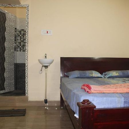 Selvalakshmi Restaurant And Lodge Tiruvannamalai Ngoại thất bức ảnh