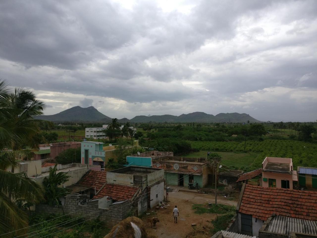 Selvalakshmi Restaurant And Lodge Tiruvannamalai Ngoại thất bức ảnh