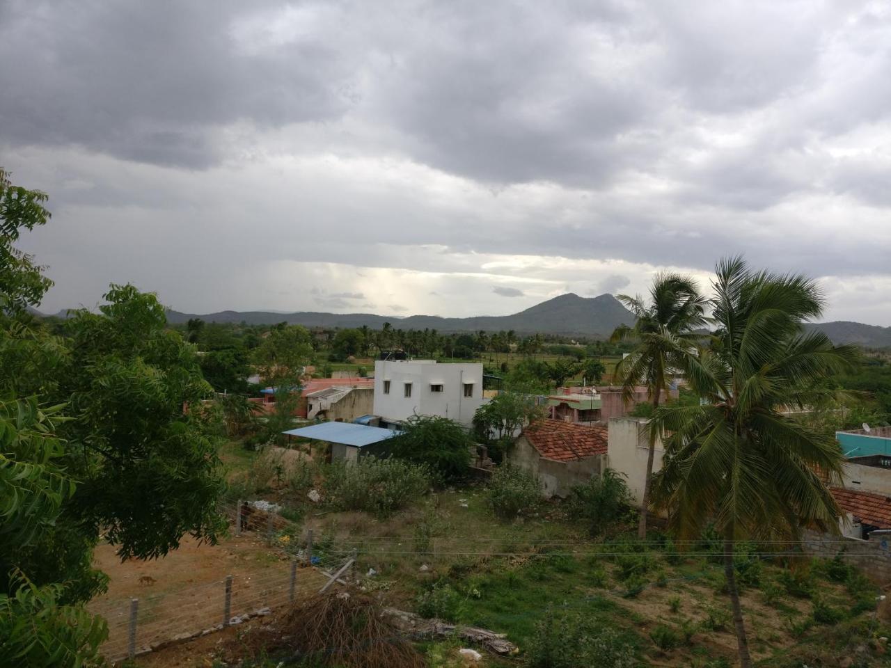 Selvalakshmi Restaurant And Lodge Tiruvannamalai Ngoại thất bức ảnh